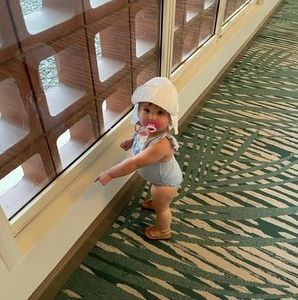 Meet your Posher, Rita